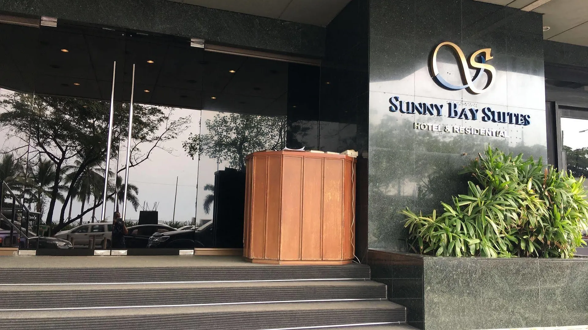 Sunny Bay Suites Manila 3*,  Philippines