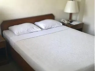 Sunny Bay Suites Manila