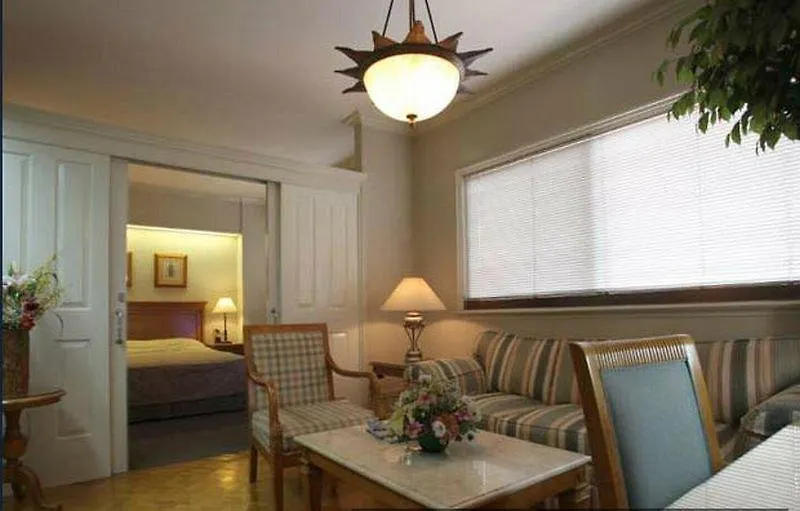 Sunny Bay Suites Manila
