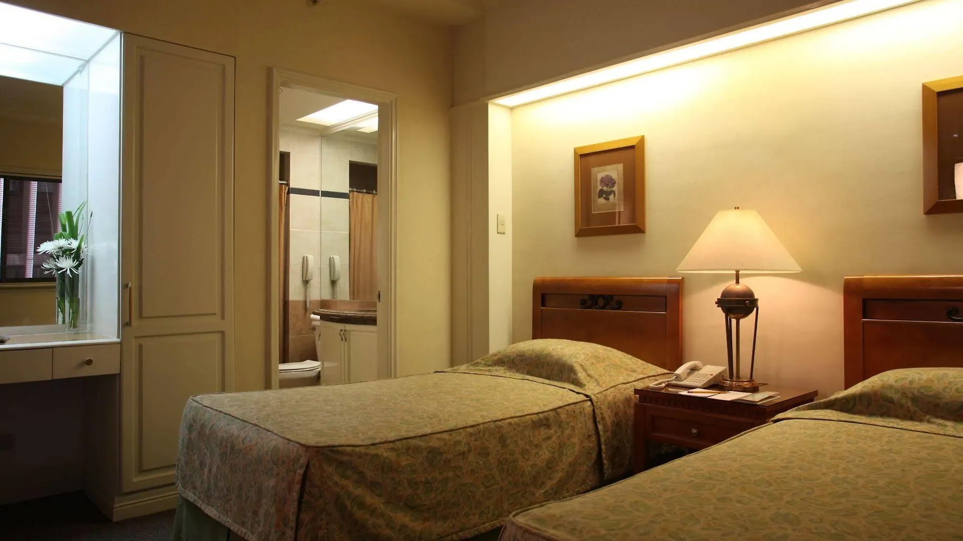 Hotel Sunny Bay Suites Manila