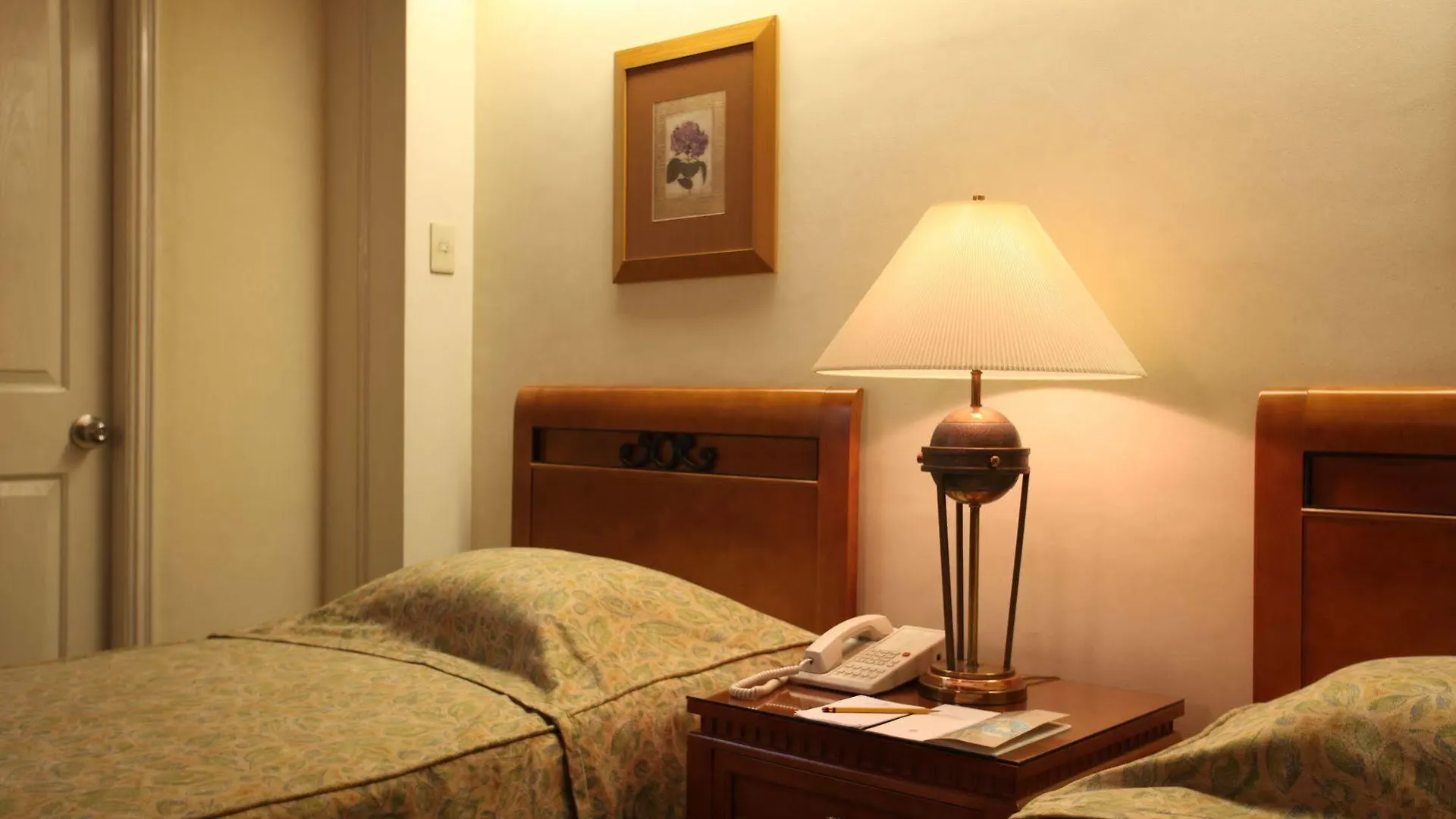 Sunny Bay Suites Manila