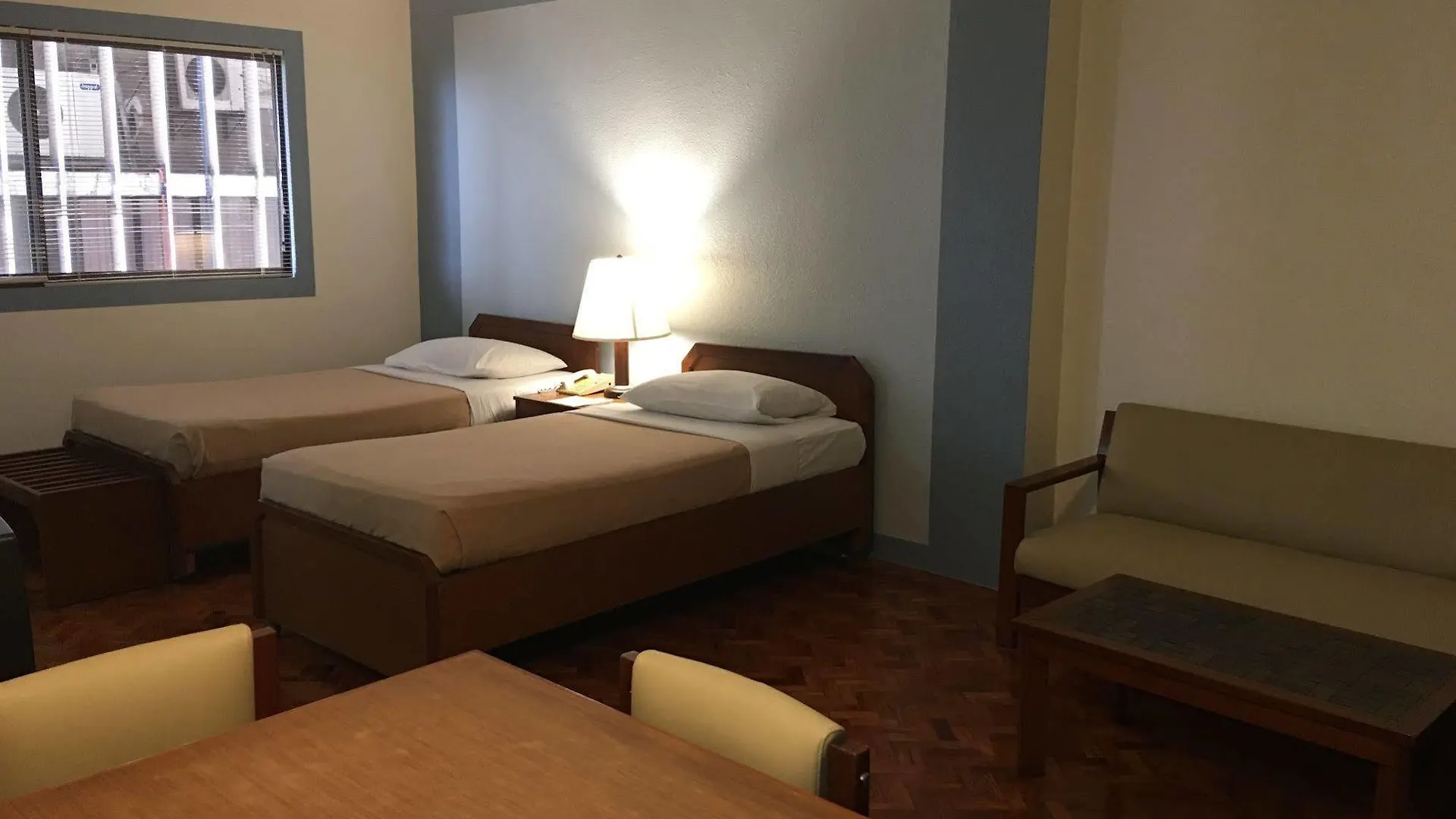 Sunny Bay Suites Manila